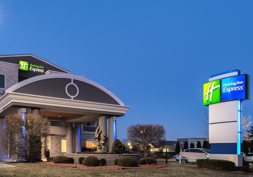 Holiday Inn Express Branford-New Haven main