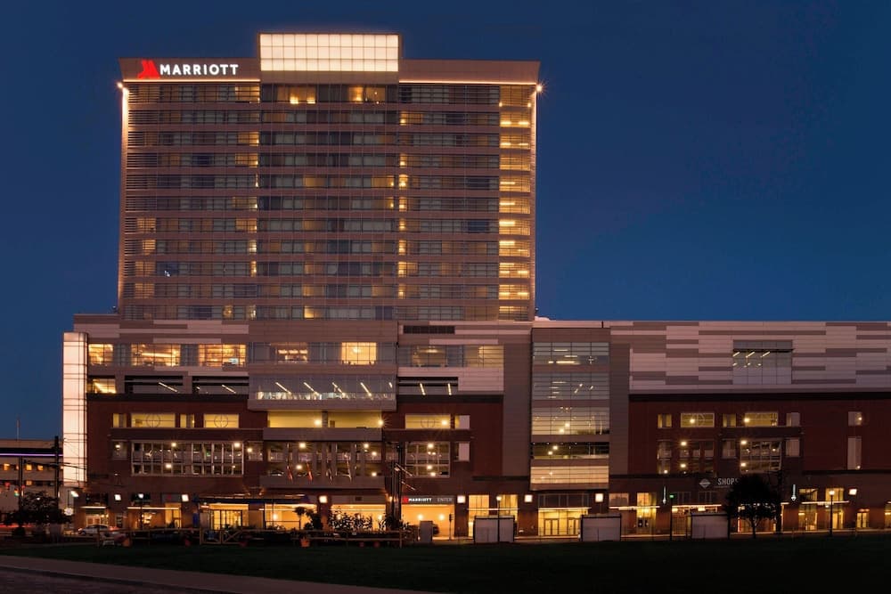 Buffalo Marriott Harborcenter main