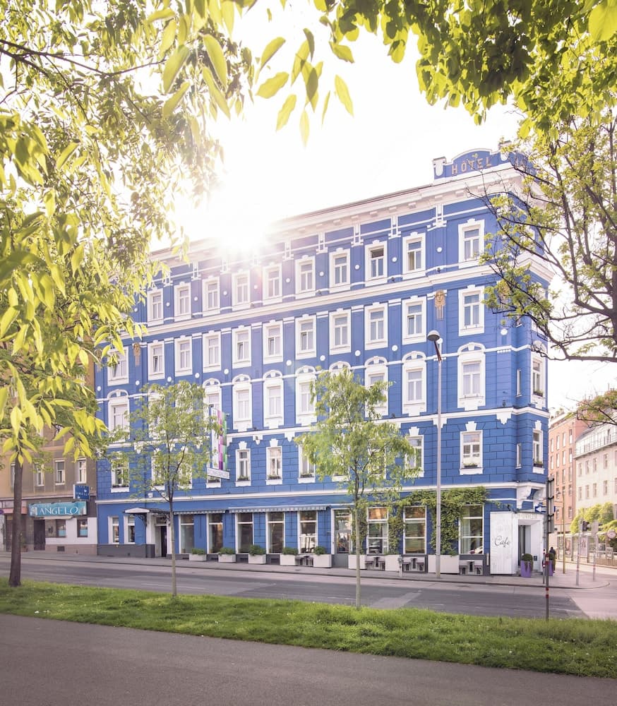 Boutique Hotel Donauwalzer main