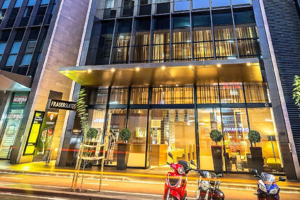 Fraser Suites Sydney main
