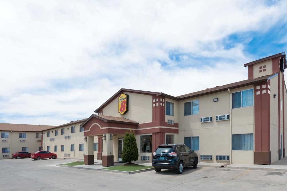 Super 8 By Wyndham Bernalillo main