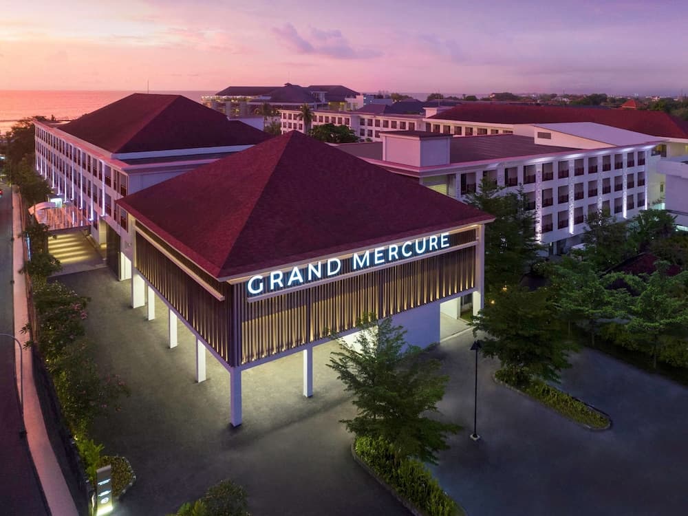 Grand Mercure Bali Seminyak main