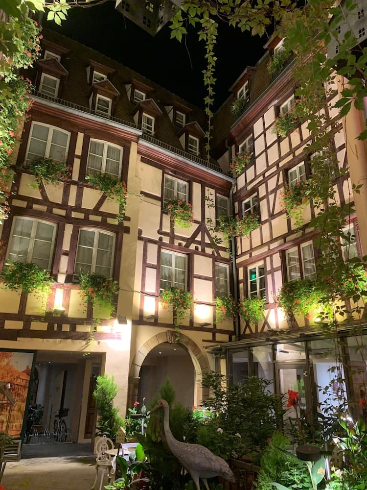 Hotel Beaucour main