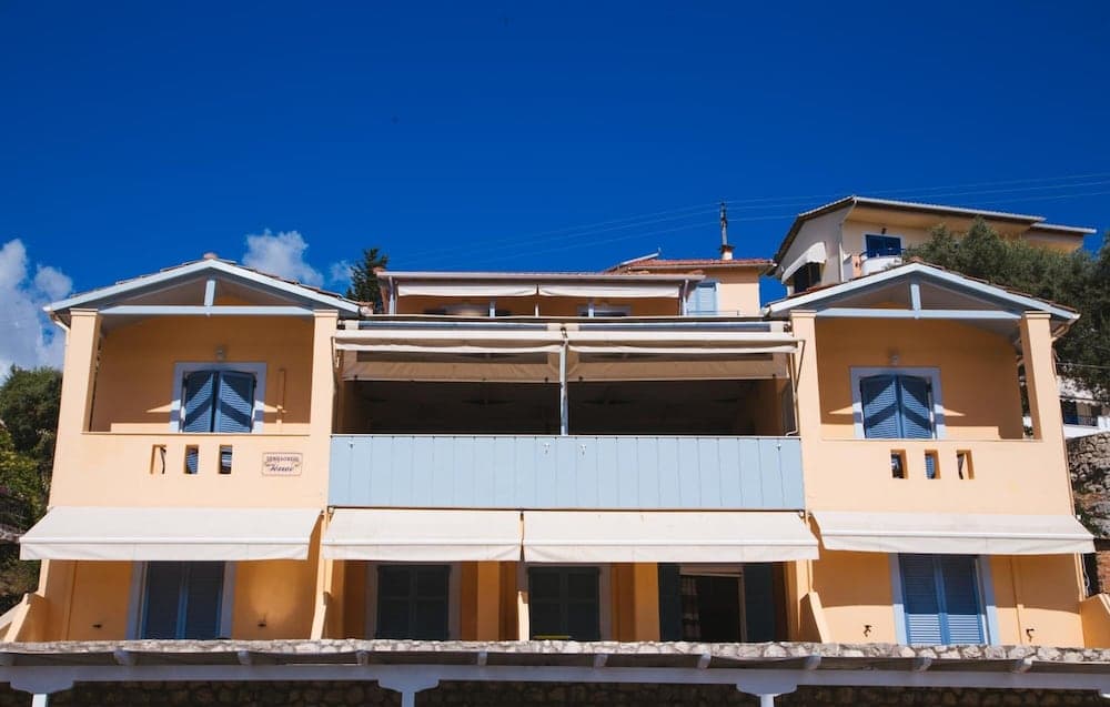 Ionio Hotel main