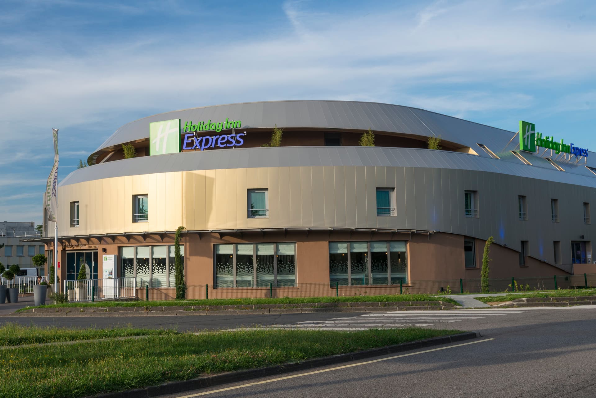 Holiday Inn Express Paris Velizy main