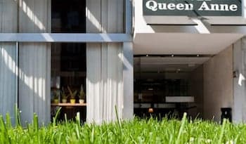 Queen Anne main