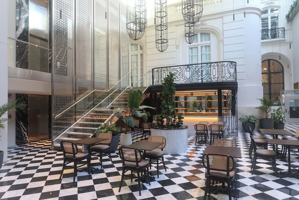 Recoleta Grand Hotel