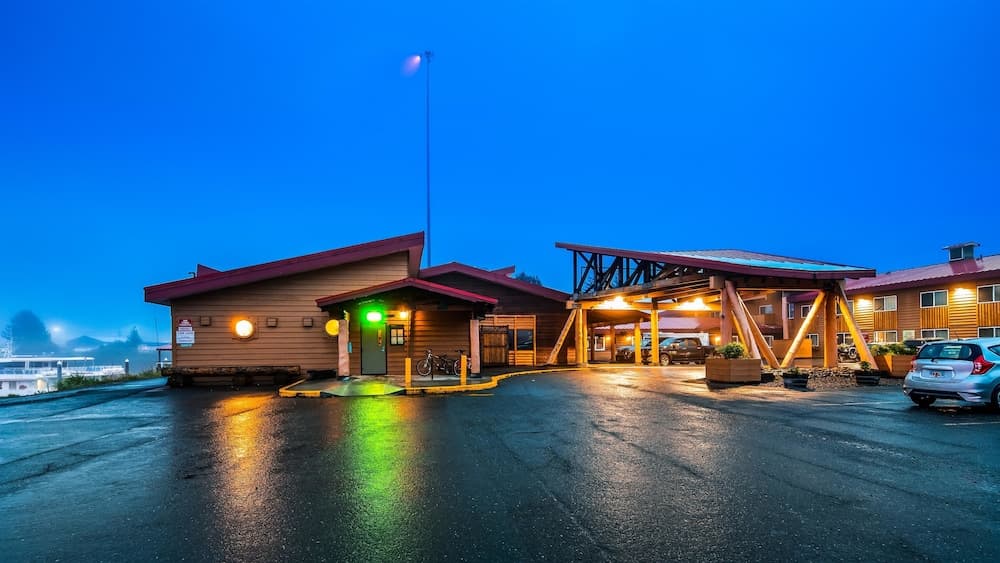 Best Western Valdez Harbor Inn main