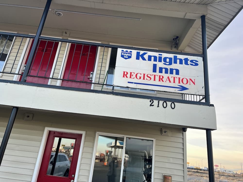 Knights Inn - Pasco main