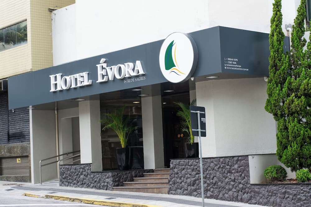Hotel Evora main