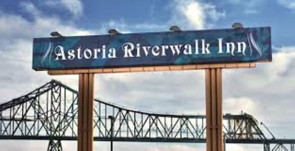 Astoria Riverwalk Inn main