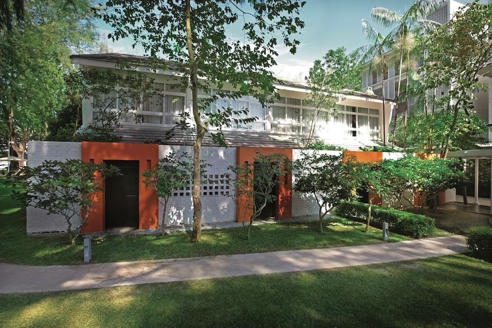 Lone Pine, The Boutique Hotel By The Beach main