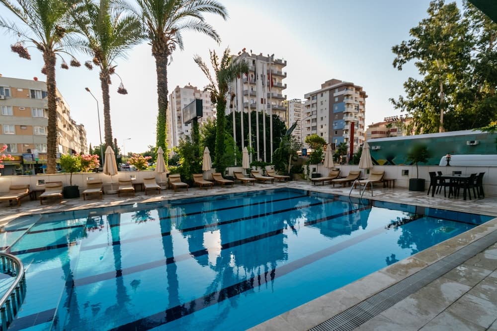 Lara Park Hotel main