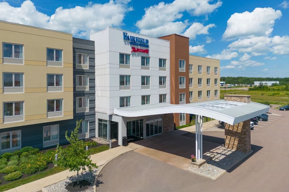 Fairfield Inn & Suites Moncton main