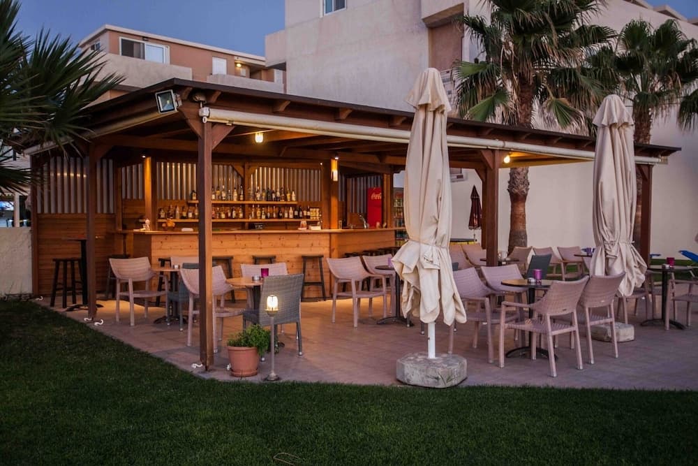 Ilian Beach Studio Apartments main