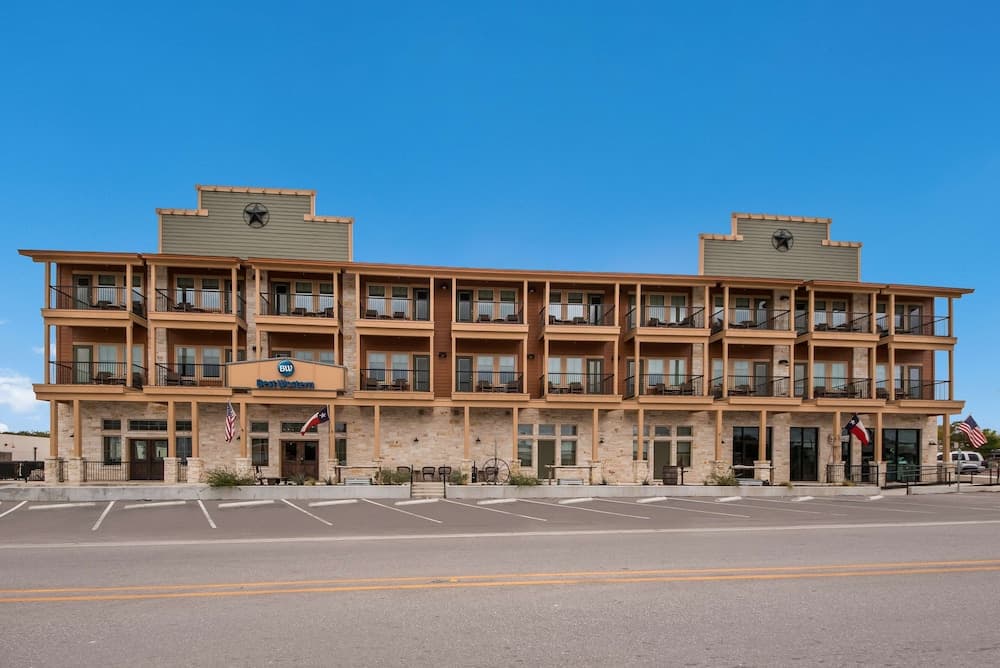 Best Western Bandera Suites & Saloon main