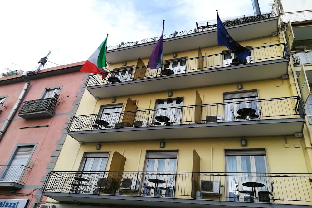 Hotel Leopardi main