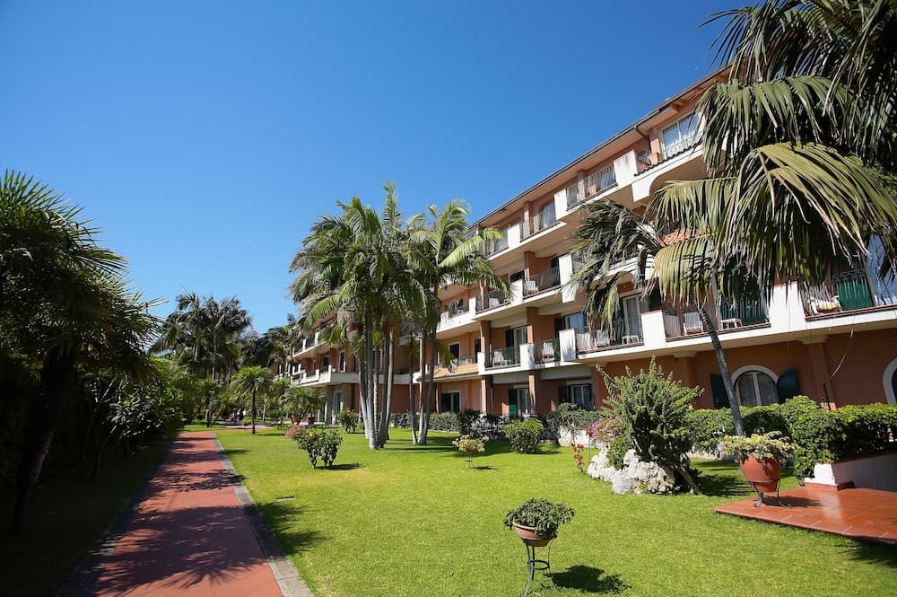 Hotel Caparena Taormina main