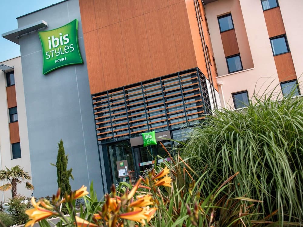 Ibis Styles Vierzon main