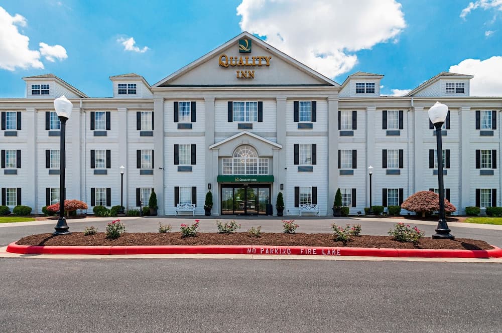 Quality Inn Harrisonburg I-81 main