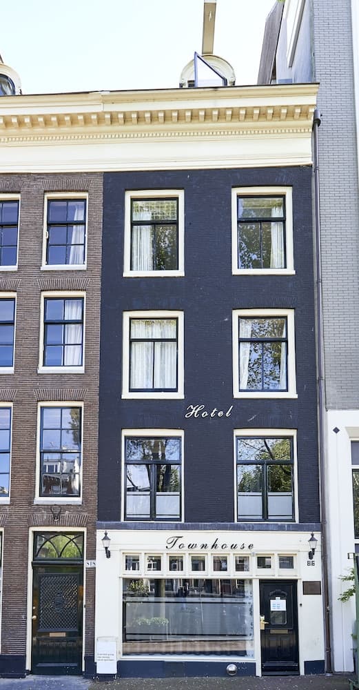 Townhouse Hotel main