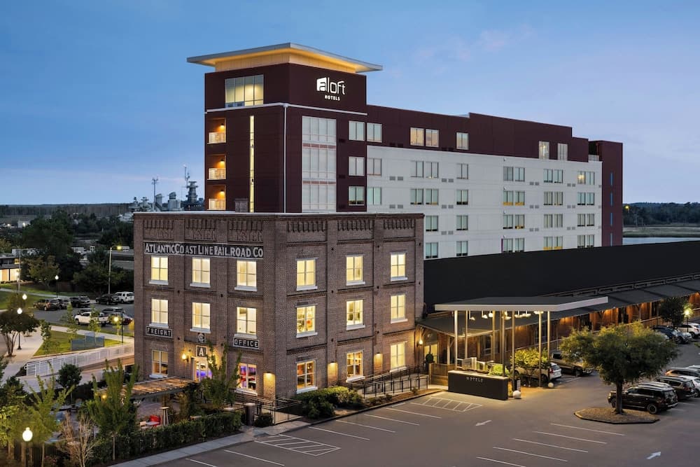 Aloft Wilmington At Coastline Center main