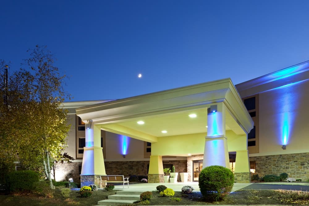 Holiday Inn Express Hershey Harrisburg Area main