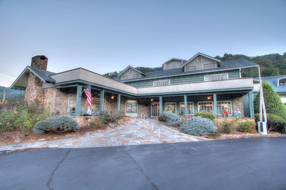 The Historic Gatlinburg Inn main