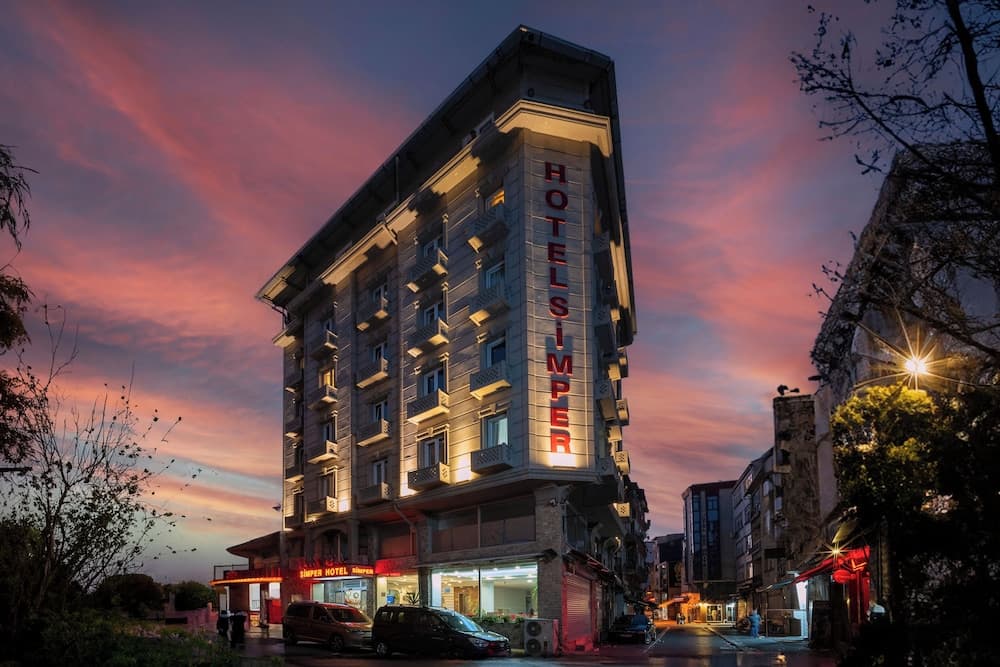Simper Hotel main