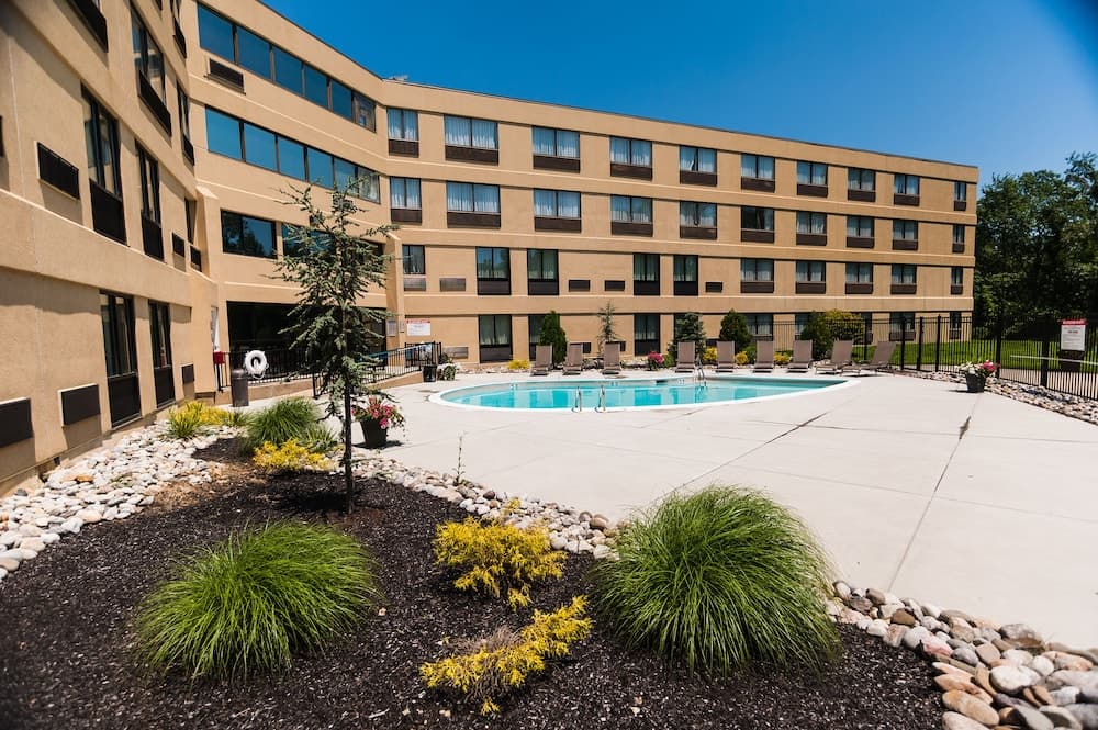 Holiday Inn Philadelphia South-Swedesboro main