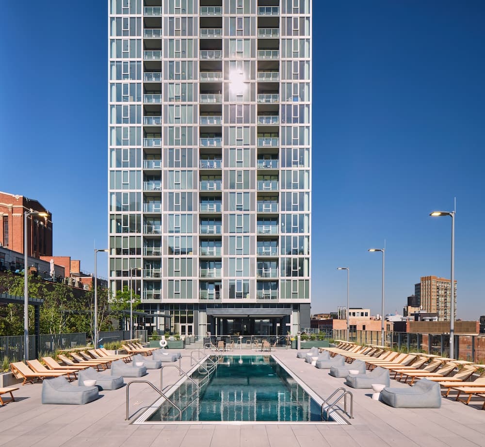 Level Chicago - River North main