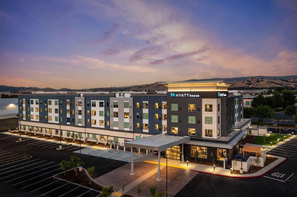 Hyatt House Vacaville main