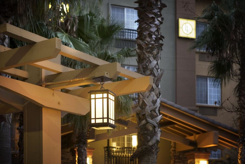 Larkspur Landing Sacramento