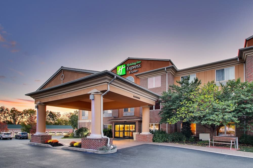 Holiday Inn Express And Suites Lancaster Lititz main