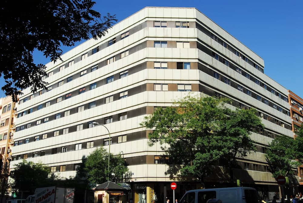 Goya75 main