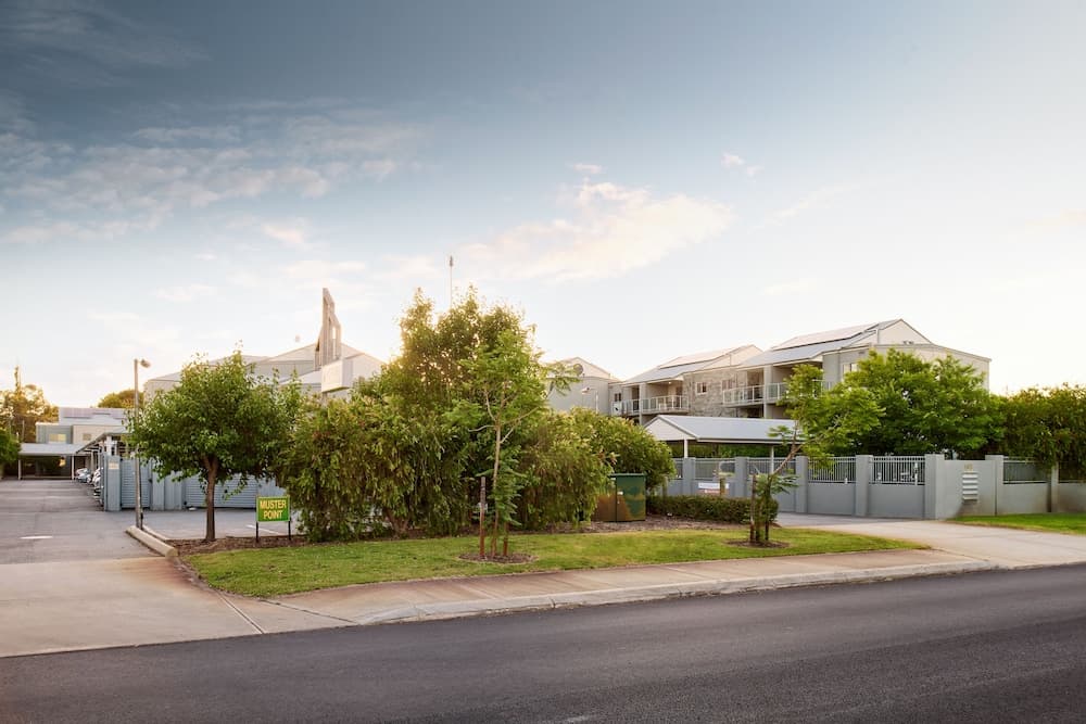 Airport Apartments By Vetroblu main