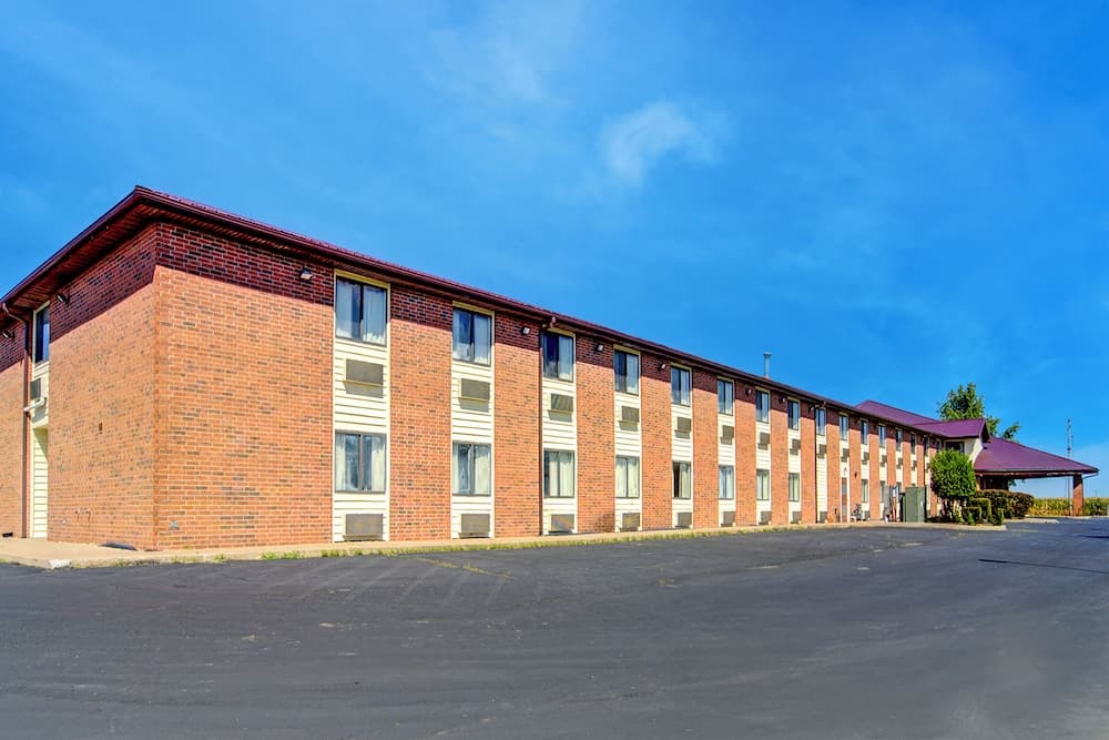 Amerihost Inn & Suites - Mexico