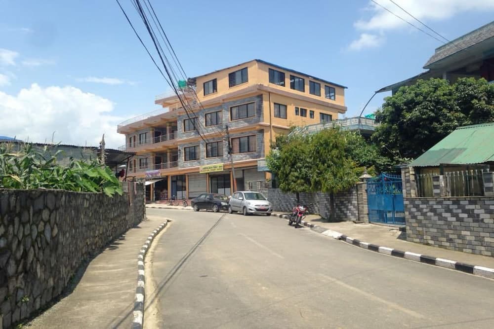 Hotel The Beehive main