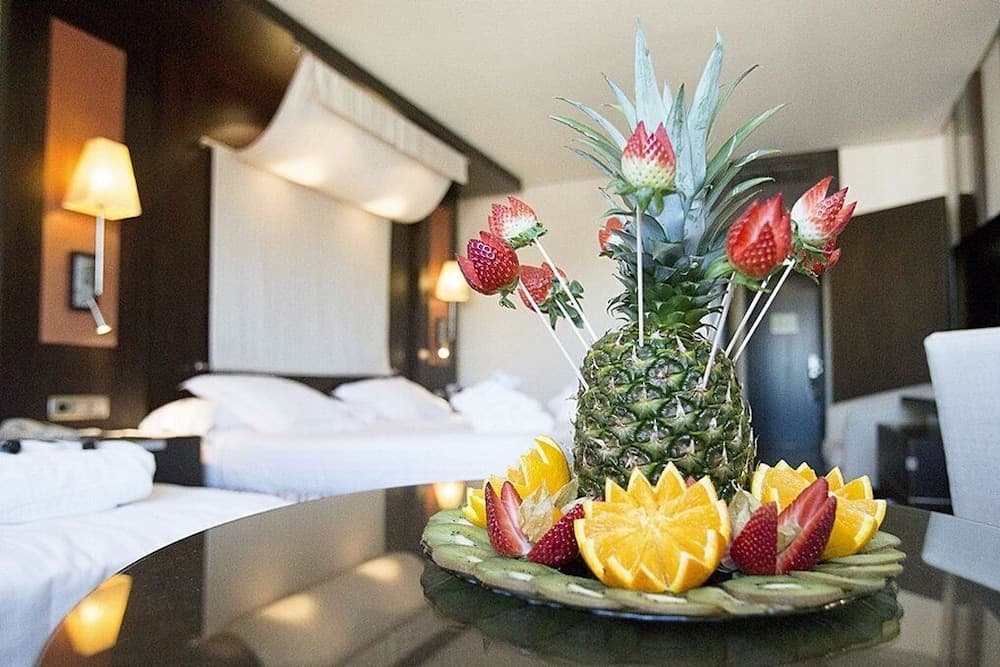 Hotel Cordoba Center main