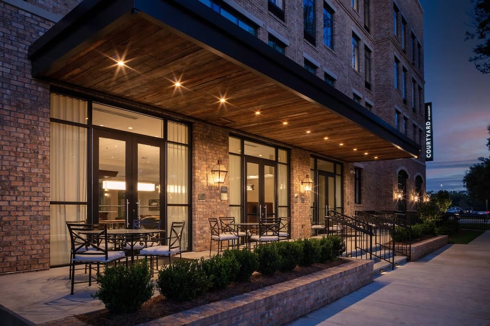 Courtyard Thomasville Downtown