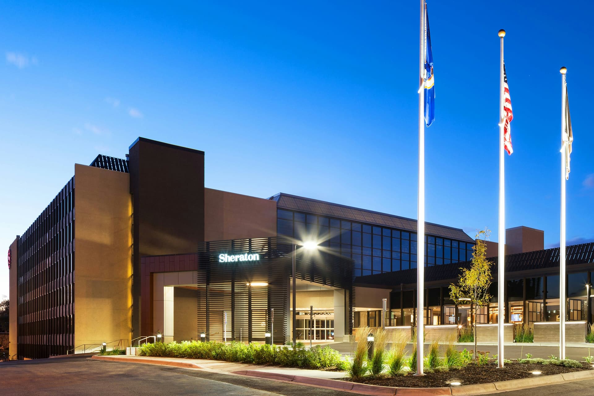 Sheraton Bloomington Hotel main