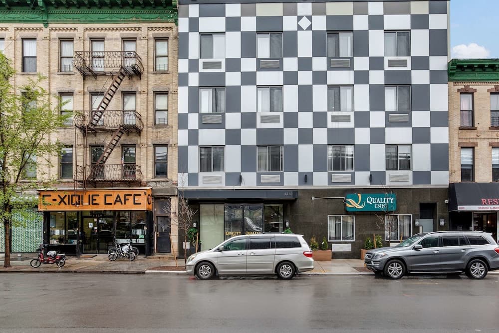 Quality Inn Near Sunset Park main