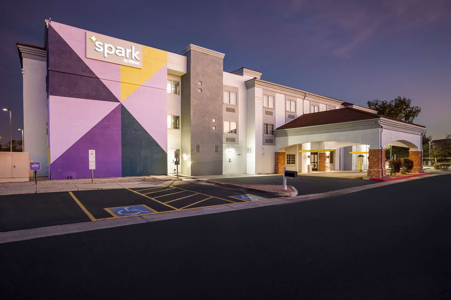 Spark by Hilton Glendale Phoenix North main