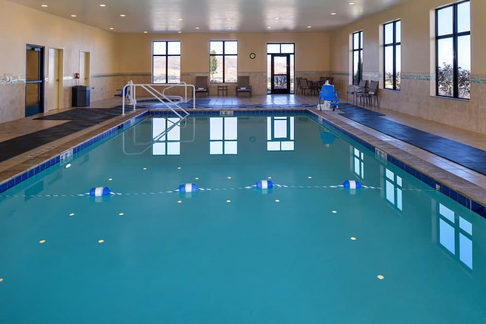 Holiday Inn Express And Suites Pocatello main