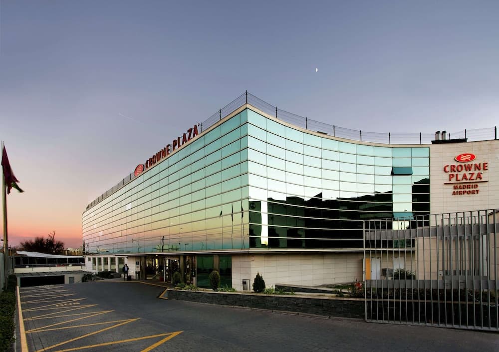 Crowne Plaza Madrid Airport main