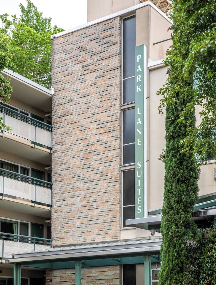 Park Lane Suites & Inn main