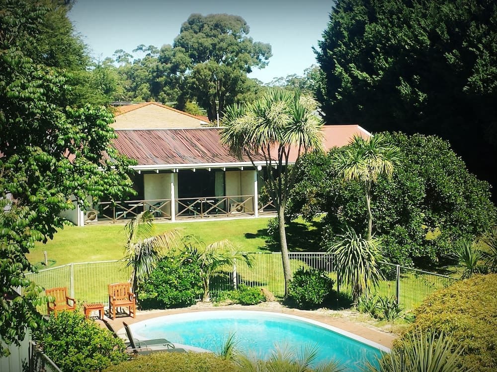 Karri Forest Motel main