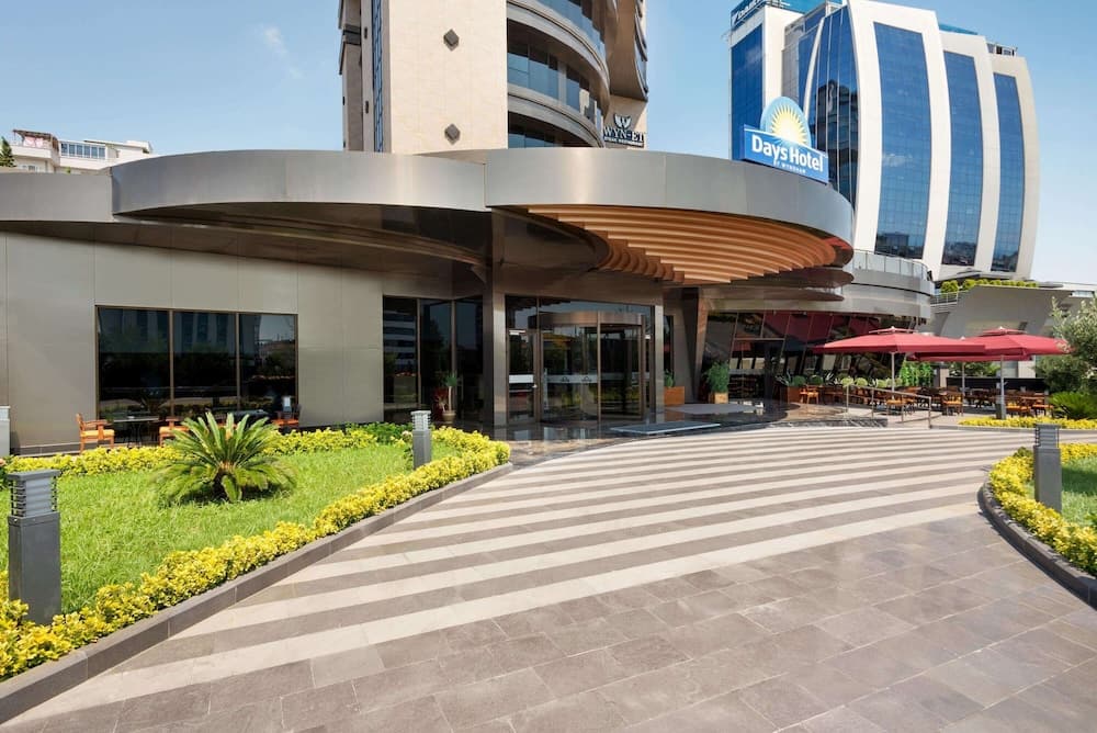 Days Hotel By Wyndham Istanbul Maltepe main