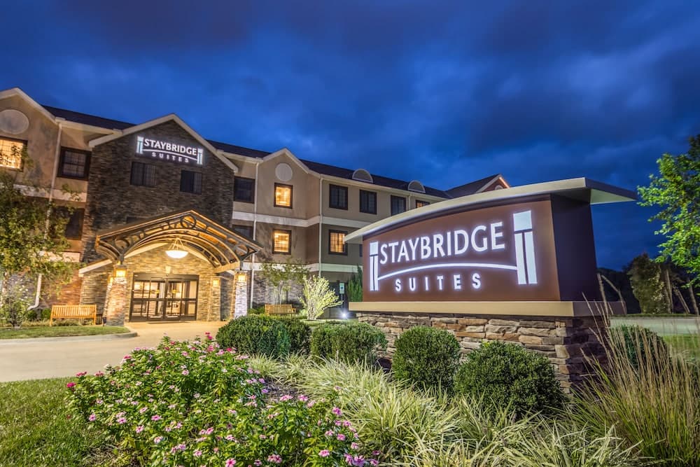 Staybridge Suites Kansas City-Independence main