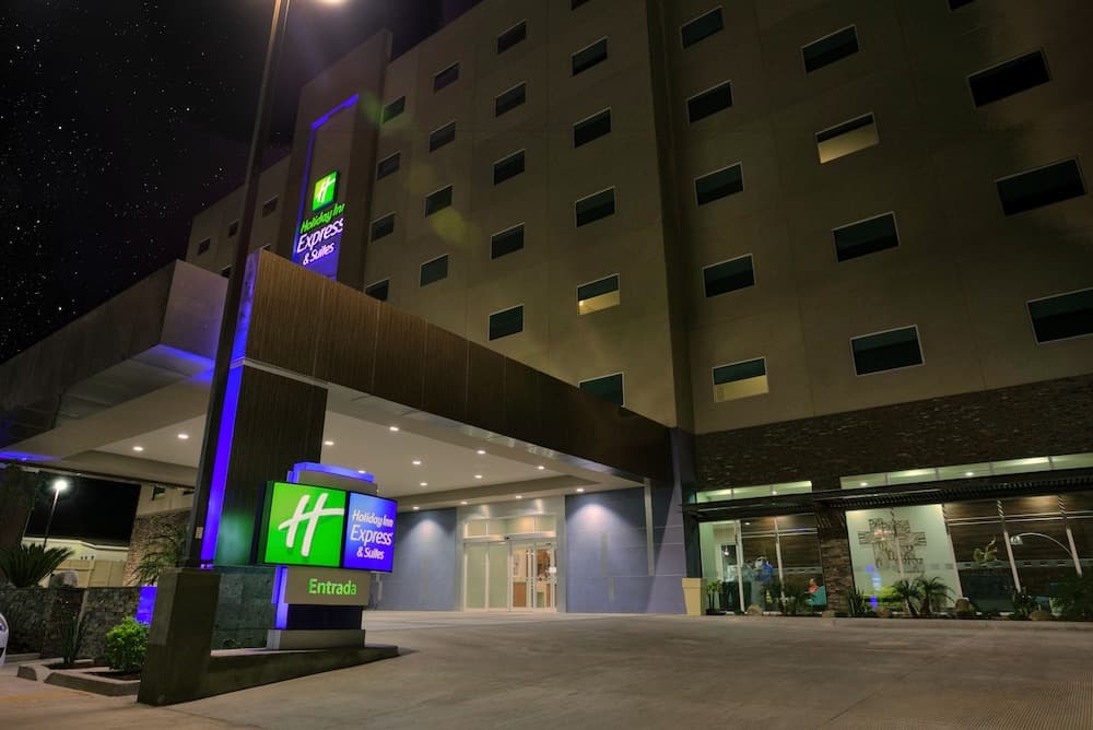 Holiday Inn Express & Suites Mexicali main